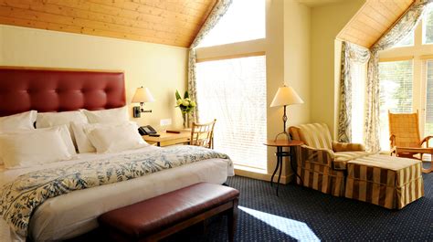 Inn walden - Book Inn Walden, Aurora on Tripadvisor: See 157 traveller reviews, 132 candid photos, and great deals for Inn Walden, ranked #1 of 1 hotel in Aurora and rated 4.5 of 5 at Tripadvisor.